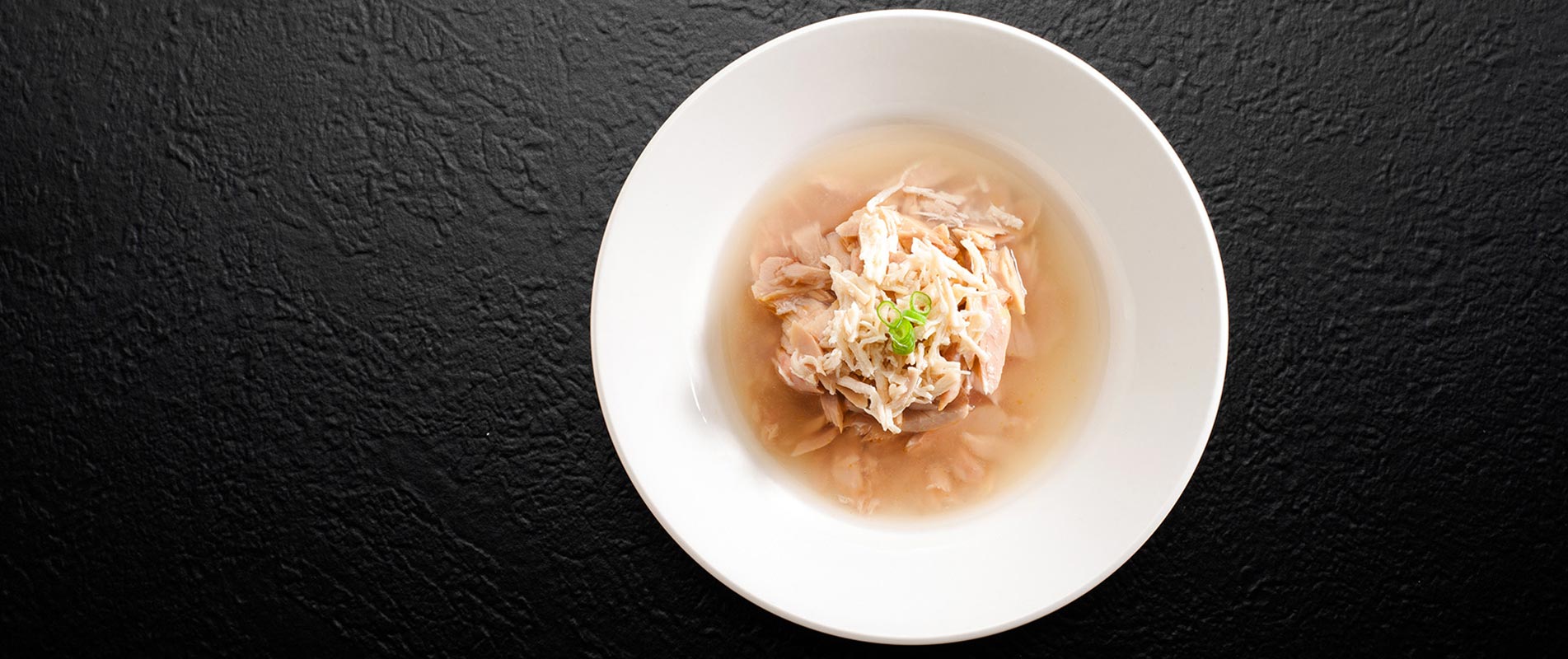 Flaked Yellowfin mix Skipjack Tuna with Chicken Entrees in Gravy